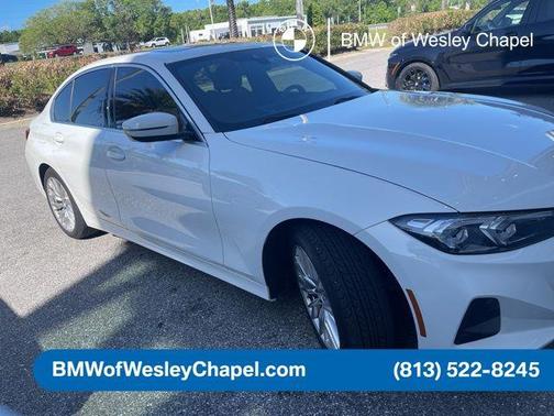 Alpine White 2024 BMW 330 330i