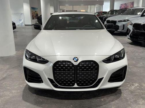 Mineral White Metallic 2026 BMW 430 i