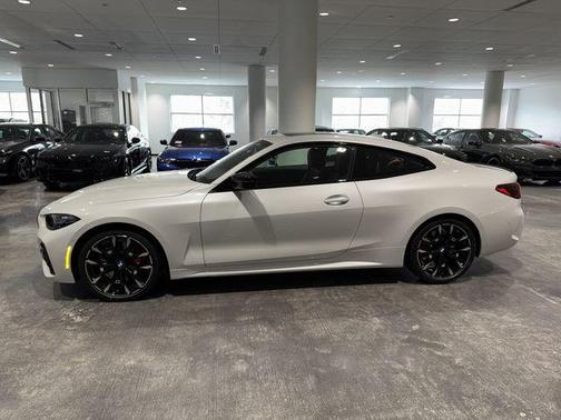 Mineral White Metallic 2026 BMW 430 i