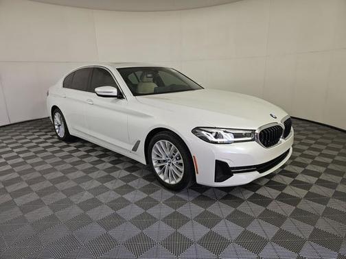 2023 BMW 530 i