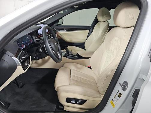 2023 BMW 530 i