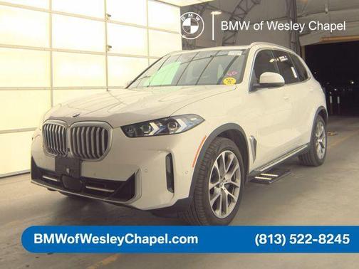 Mineral White Metallic 2026 BMW X5 xDrive40i