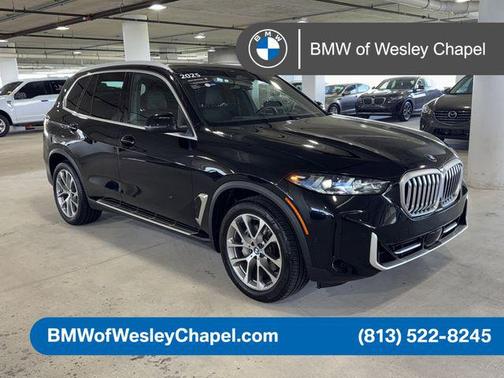 Black Sapphire Metallic 2025 BMW X5 xDrive40i