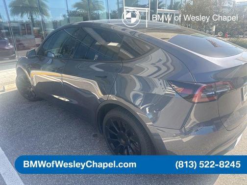 2022 Tesla Model Y Long Range Dual Motor All-Wheel Drive