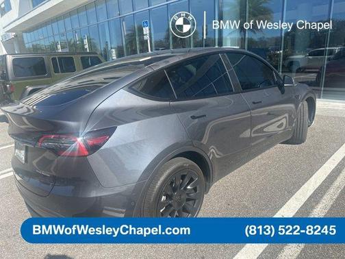 2022 Tesla Model Y Long Range Dual Motor All-Wheel Drive