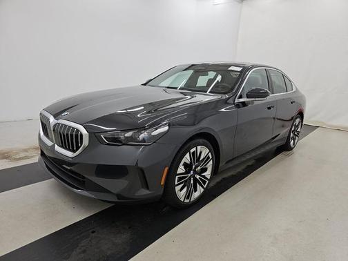 2025 BMW 530 530i