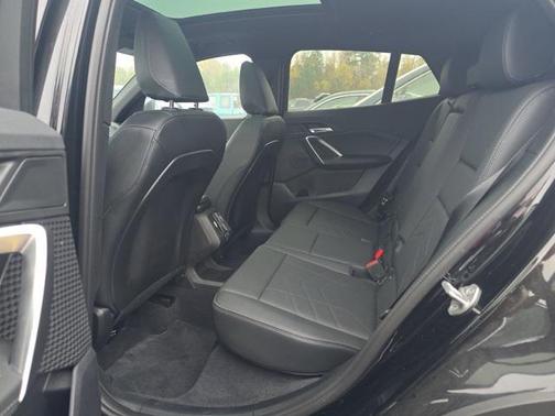 2025 BMW X2 xDrive28i