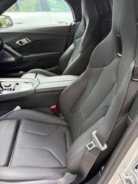 Glacier Silver Metallic 2022 BMW Z4 sDrive30i