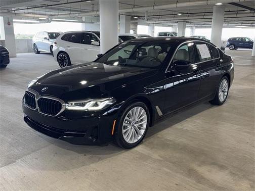 2022 BMW 530 i