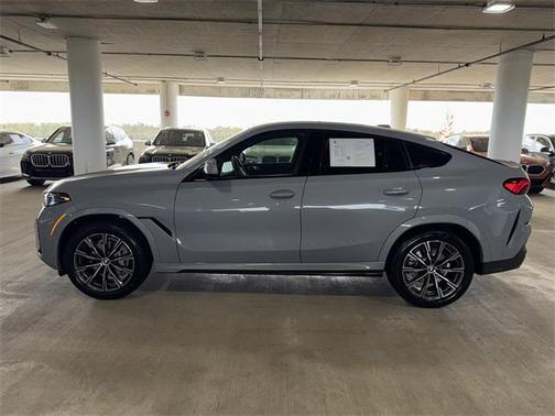 2025 BMW X6 xDrive40i