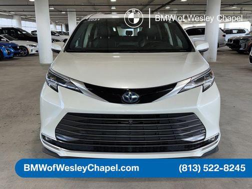 2021 Toyota Sienna Platinum 7 Passenger