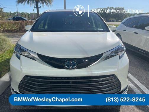 2021 Toyota Sienna Platinum 7 Passenger