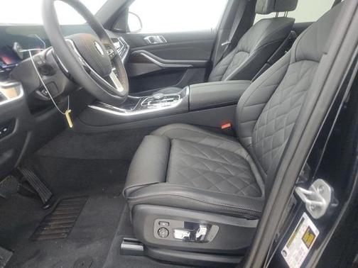 Black Sapphire Metallic 2026 BMW X5 sDrive40i