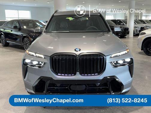 Skyscraper Grey Metallic 2026 BMW X7 xDrive40i