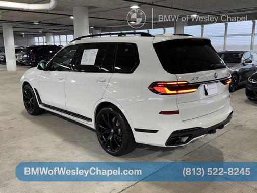 2023 BMW X7 xDrive40i