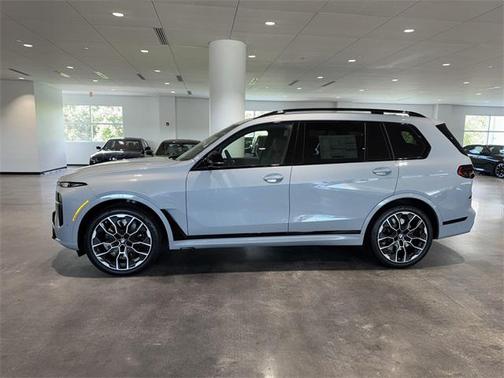 2026 BMW X7 M60i