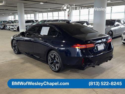 Carbon Black Metallic 2025 BMW i5 xDrive40