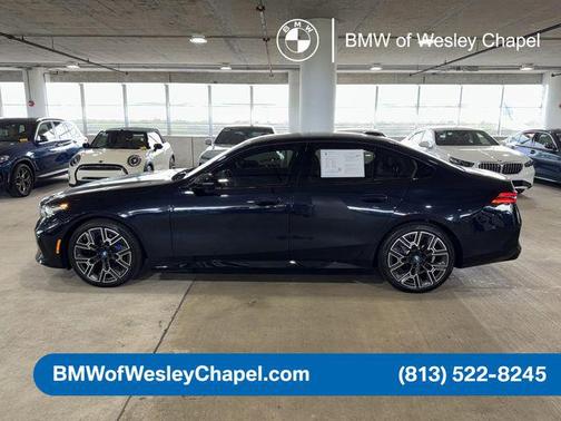 Carbon Black Metallic 2025 BMW i5 xDrive40