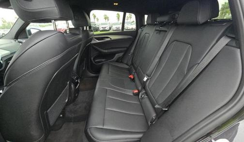 2025 BMW X4 xDrive30i