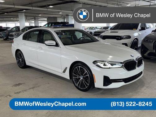 Alpine White 2023 BMW 540 i