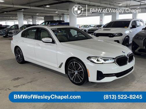 Alpine White 2023 BMW 540 i