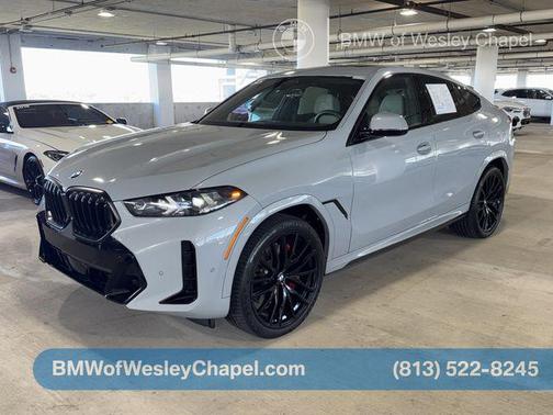 2025 BMW X6 xDrive40i