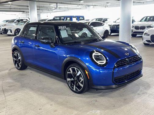 Icy Sunshine Blue Metallic 2025 MINI Hardtop Cooper