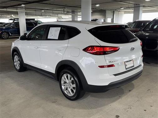 2021 Hyundai TUCSON SE