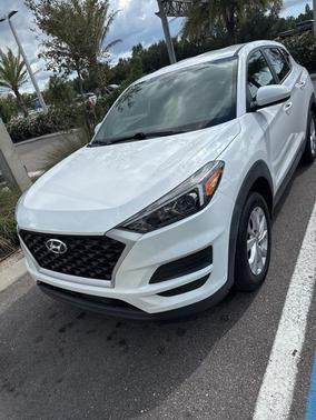 2021 Hyundai TUCSON SE