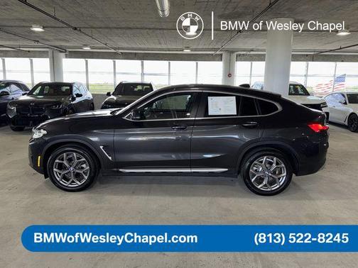 2025 BMW X4 xDrive30i