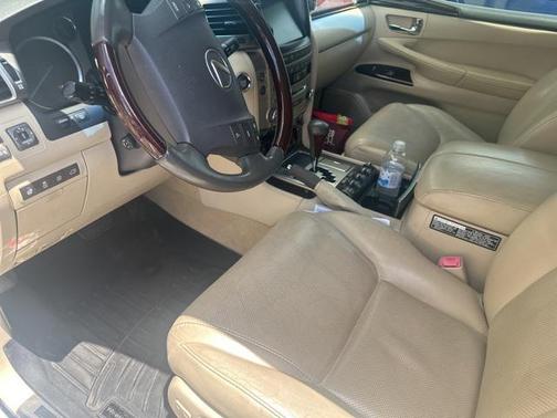 2014 Lexus LX 570 Base
