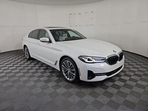 2022 BMW 530 i