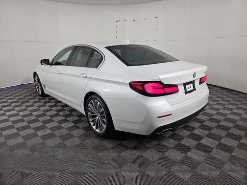 2022 BMW 530 i