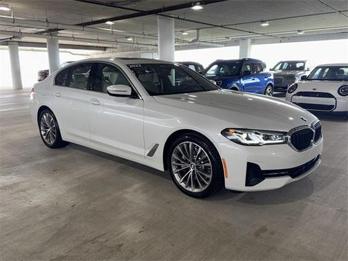 2022 BMW 530 i