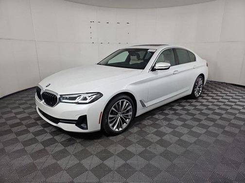 2022 BMW 530 i