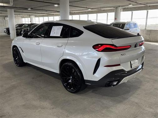 2025 BMW X6 xDrive40i