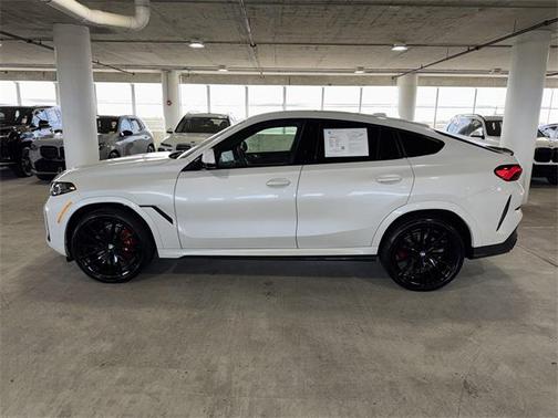 2025 BMW X6 xDrive40i