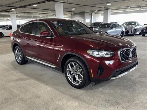 2025 BMW X4 xDrive30i