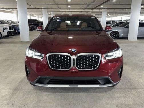 2025 BMW X4 xDrive30i
