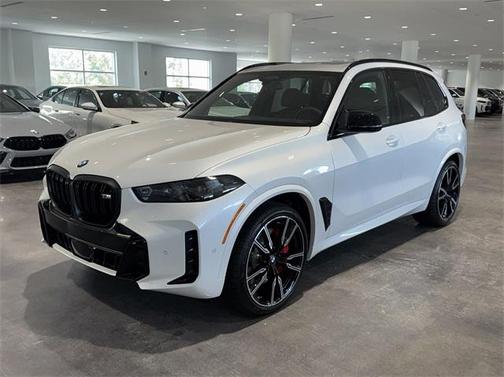 2025 BMW X5 M60i