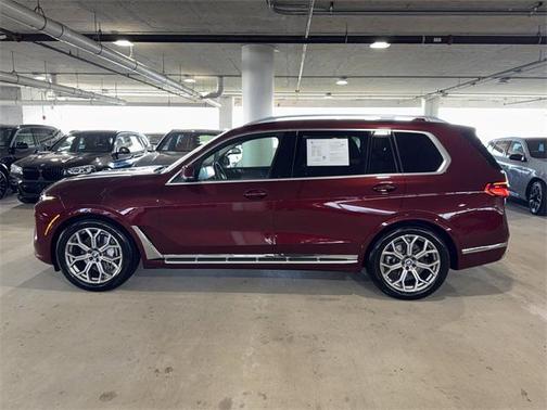 2025 BMW X7 xDrive40i