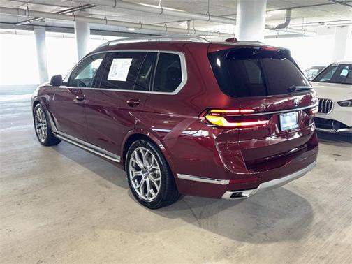 2025 BMW X7 xDrive40i