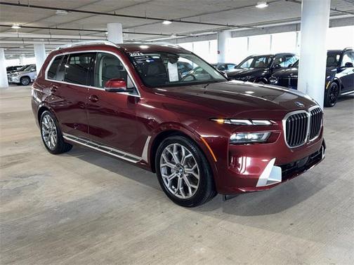 2025 BMW X7 xDrive40i