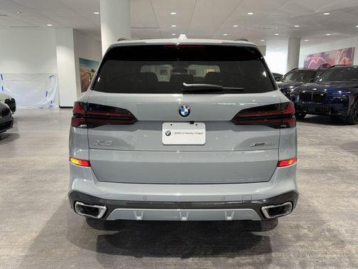 Brooklyn Grey Metallic 2026 BMW X5 xDrive40i