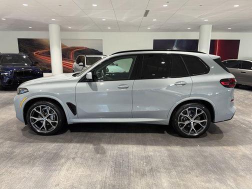 Brooklyn Grey Metallic 2026 BMW X5 xDrive40i