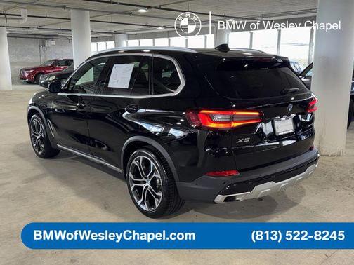 Jet Black 2023 BMW X5 sDrive40i