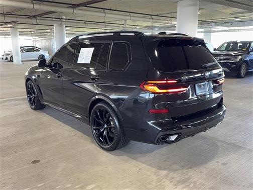 2024 BMW X7 xDrive40i