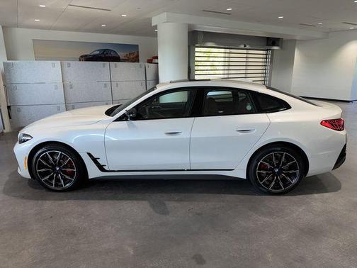 Mineral White Metallic 2026 BMW i4 Gran Coupe M60