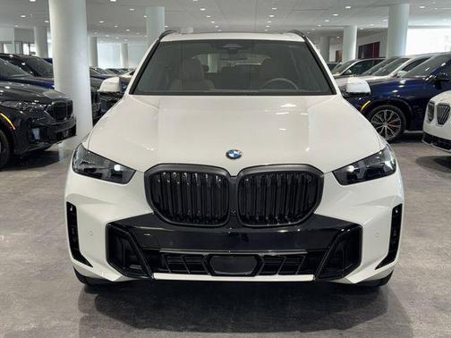 Alpine White 2026 BMW X5 xDrive40i