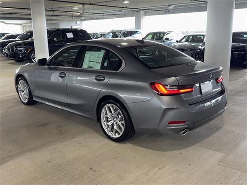 2025 BMW 330 i